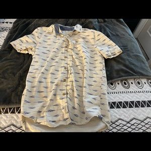 Men’s collared shirt